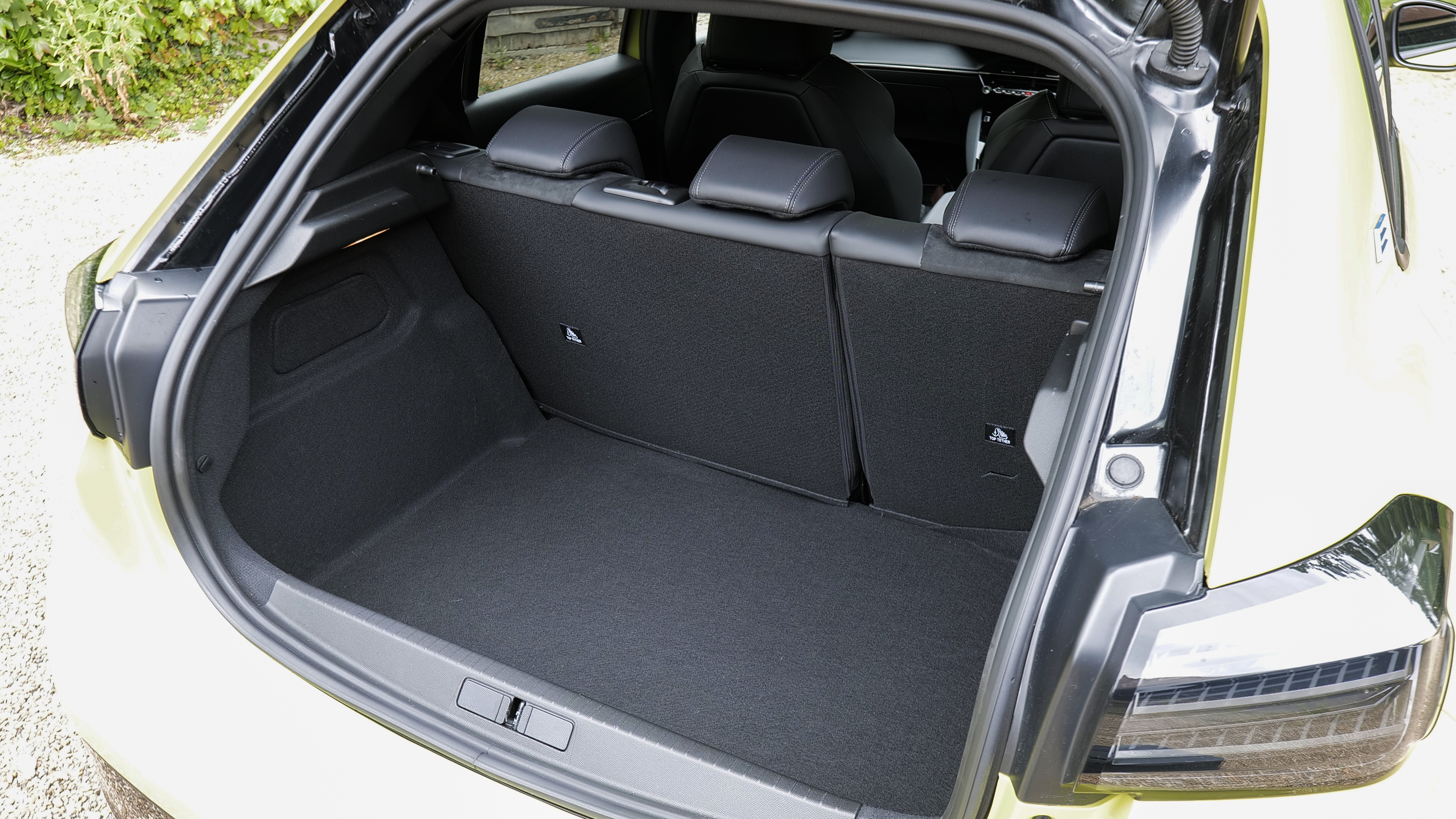 PEUGEOT E-208 ELECTRIC HATCHBACK 100kW Allure 50kWh 5dr Auto